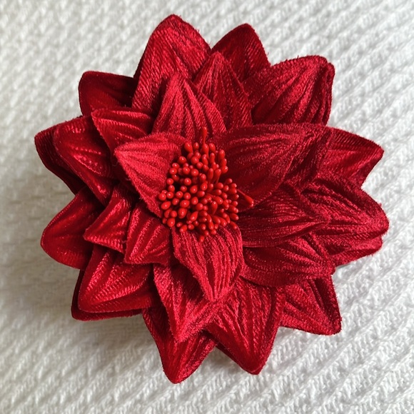 NIB Poinsettia velvet pin with beaded center, perfect for holidays! - Picture 1 of 6